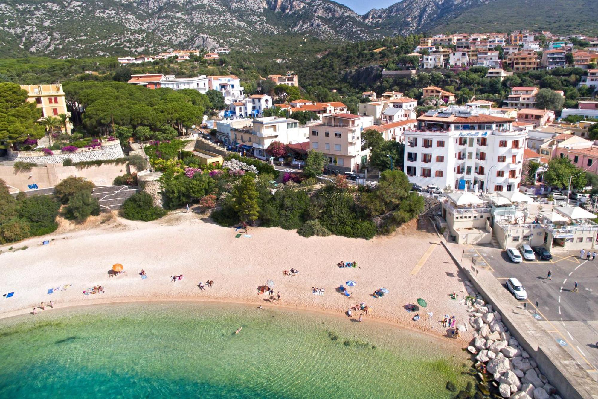 Bue Marino Hotel & Roof Lounge Cala Gonone Exterior foto