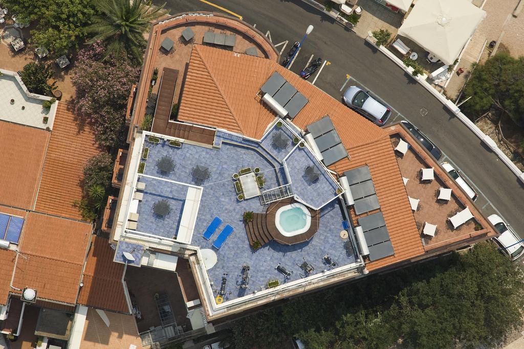 Bue Marino Hotel & Roof Lounge Cala Gonone Exterior foto