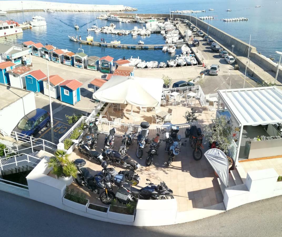 Bue Marino Hotel & Roof Lounge Cala Gonone Exterior foto